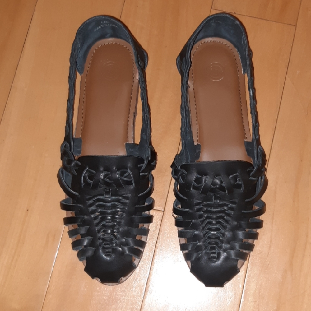 Urban outfitters flats
